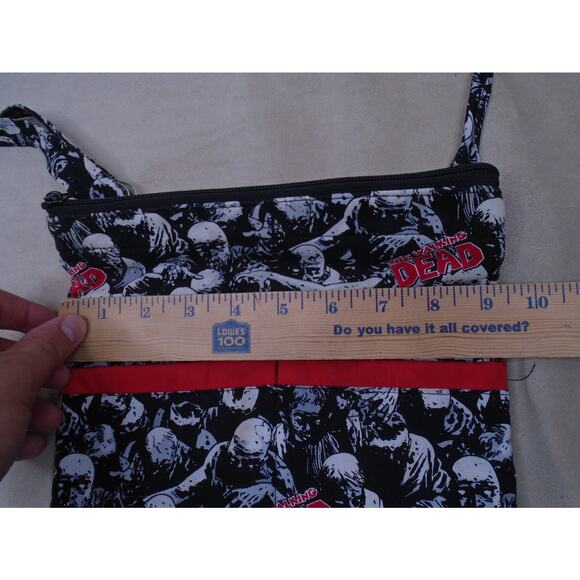Walking Dead Comic Book Purse Bag Crossbody Zombie Print Soft Quilted - Picture 4 of 9
